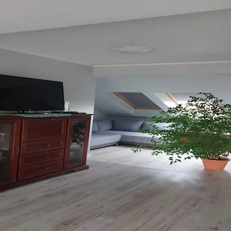 Apartment In Near Monte Cassino Street *