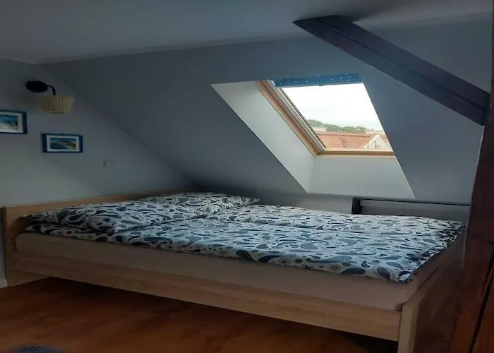 In Near Monte Cassino Street